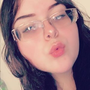 Meet your Posher, Isabella